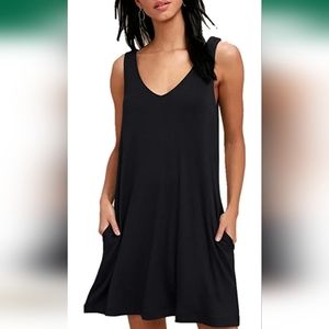 NWOT Vneck Tank Beach cover-up dress with pockets.